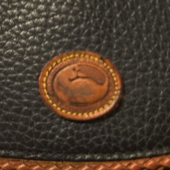 Dooney and Bourke all weather leather crossbody wallet purse - Picture 2 of 10